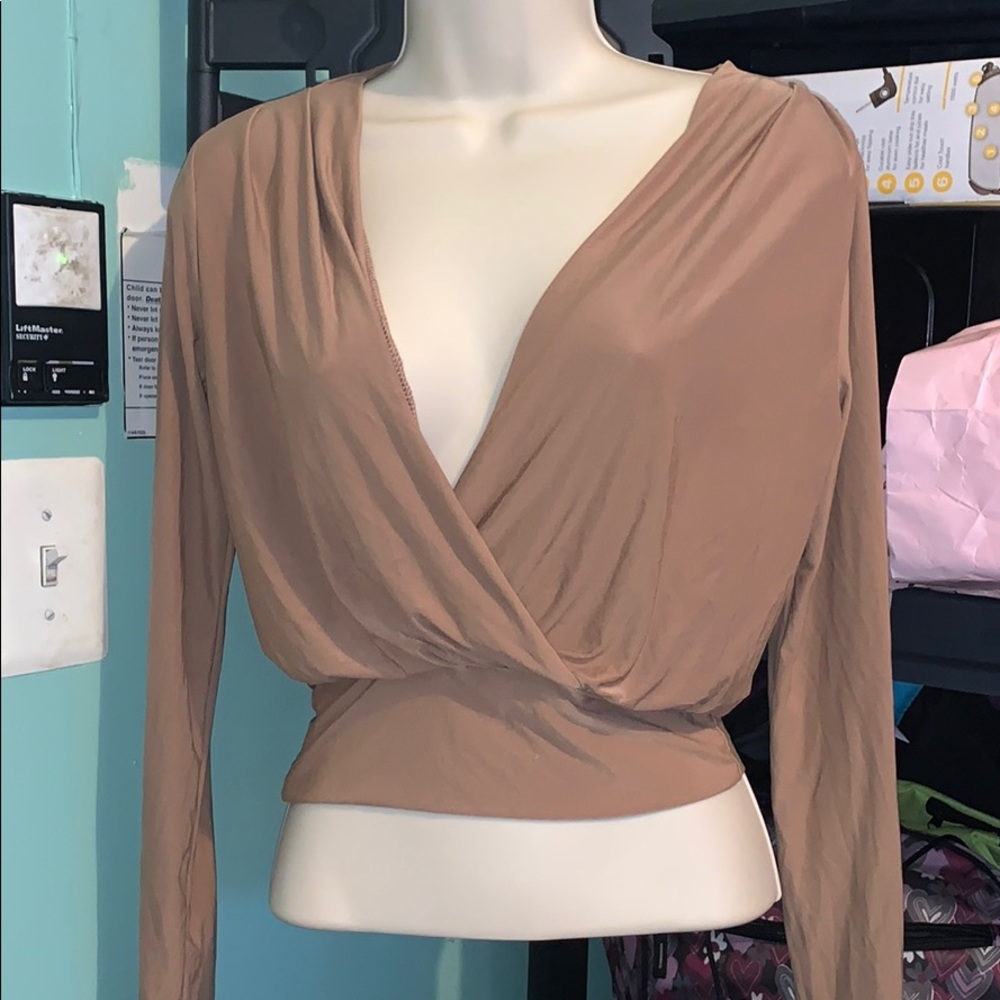 Camel wrap top